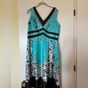 Women’s dress